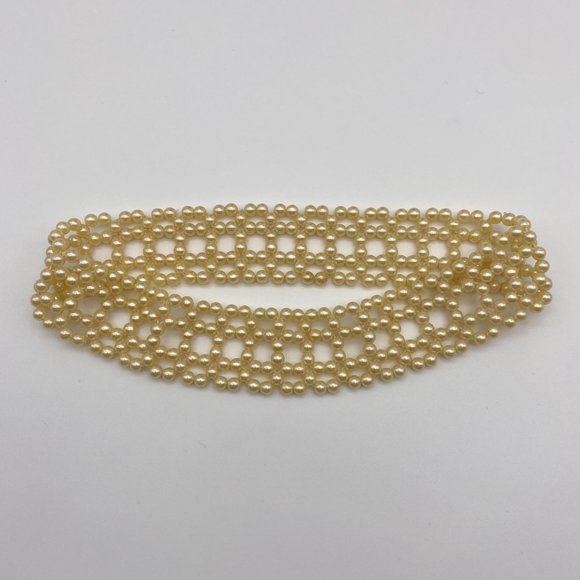 1940s Vintage Faux Pearl Choker Necklace - Stretchy - Picture 2 of 4